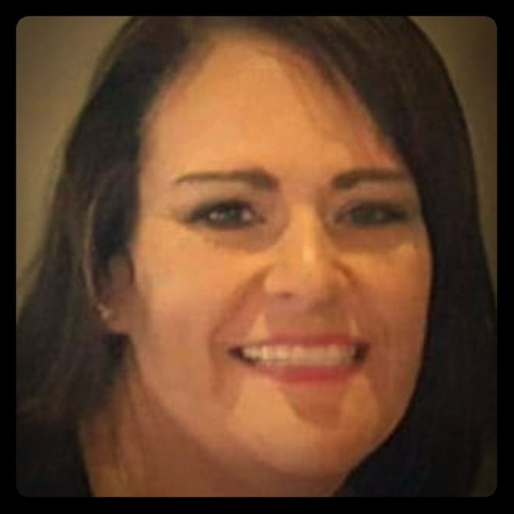 Meet your Posher, Linicia